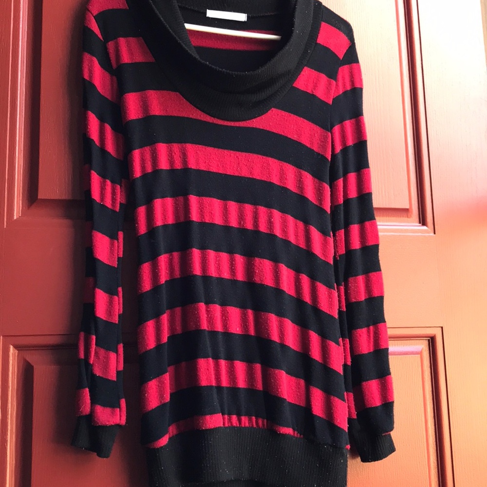Black and red striped turtle neck